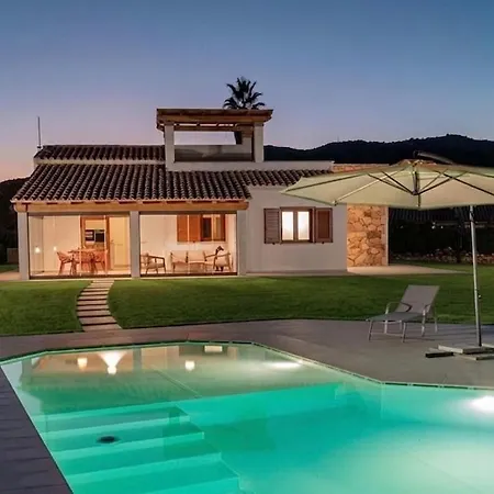 Vanni, 500 Meters From The Sea, Sea View, Swimming Pool *